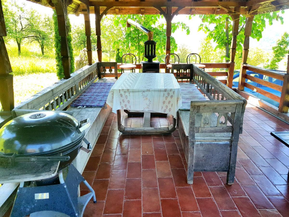 Ninga Rai Villa Poienile Izei Bagian luar foto