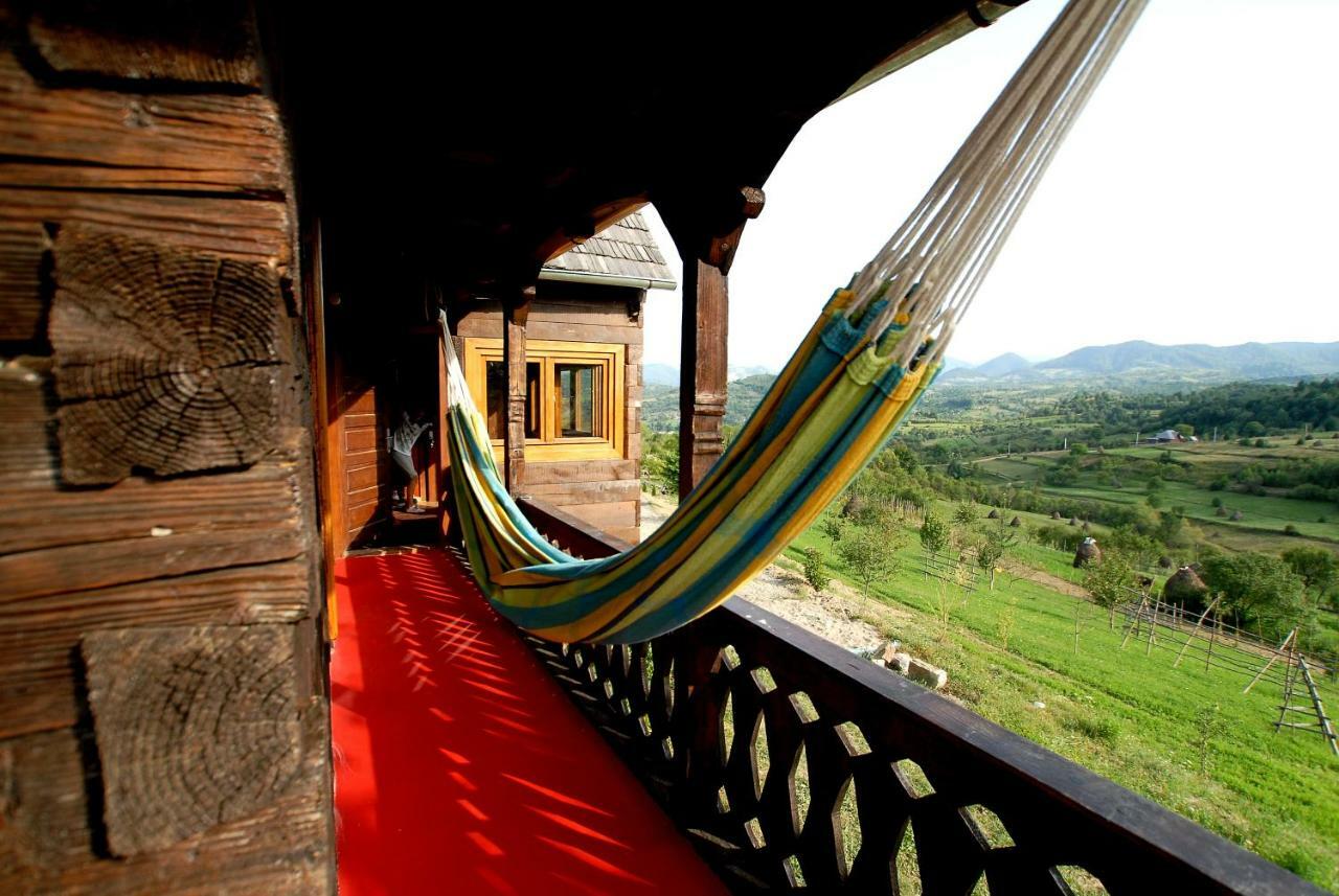 Ninga Rai Villa Poienile Izei Bagian luar foto