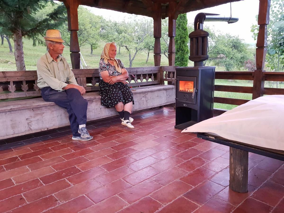 Ninga Rai Villa Poienile Izei Bagian luar foto