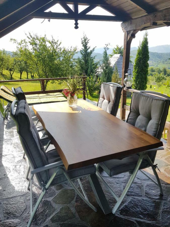 Ninga Rai Villa Poienile Izei Bagian luar foto